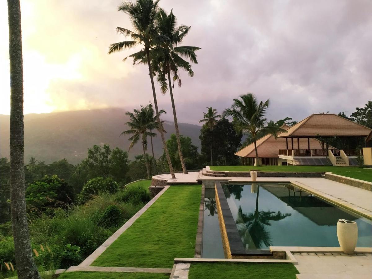 ホテル Palmterrace Chulik エクステリア 写真